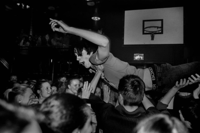 Stagediving