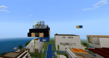 Skjermbilde fra spillet Minecraft. Vi ser en flygende bil og toppen av noen hus.