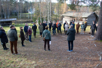 Gruppe mennesker på befaring
